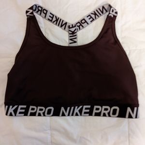 Nike Women's Pro Dri-FIT T-Back Mid-Impact Sports Bra